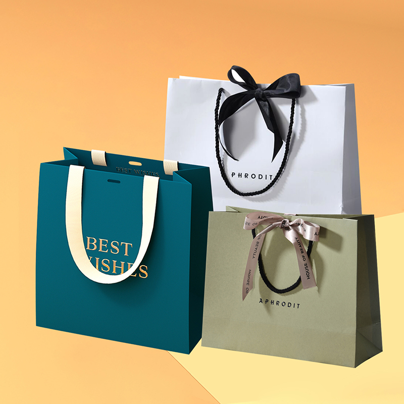 High Quality Big Shopping Bag Eco Friendly Shoes Paper Bag Emboss Custom Logo Wholesale